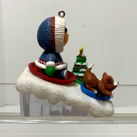 FROSTY FRIENDS Hallmark Keepsake 29 ornament - Picture 6 of 12